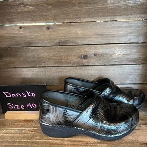 Womens Dansko Pro XP 2.0 Silver Black Leather Clogs Shoes Size 40 US 9.5-10 M
